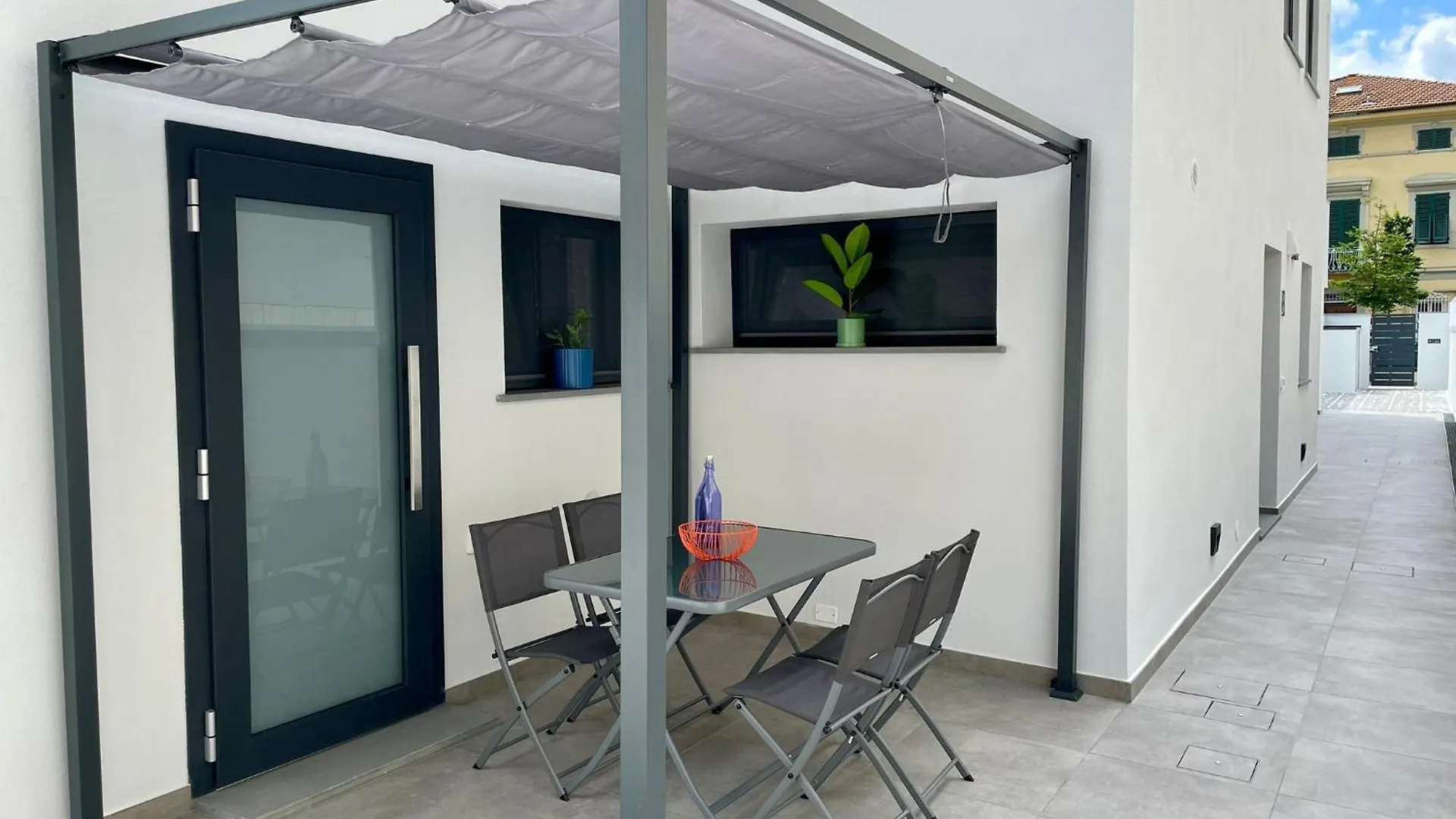 Elisa Apartments B - In Front Of The Walls Of Lucca 0*,  Italy